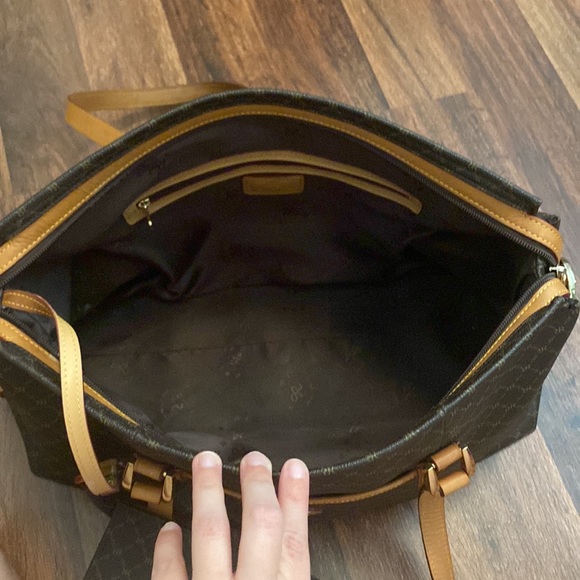 Rioni Italian Leather Bag - Picture 6 of 16